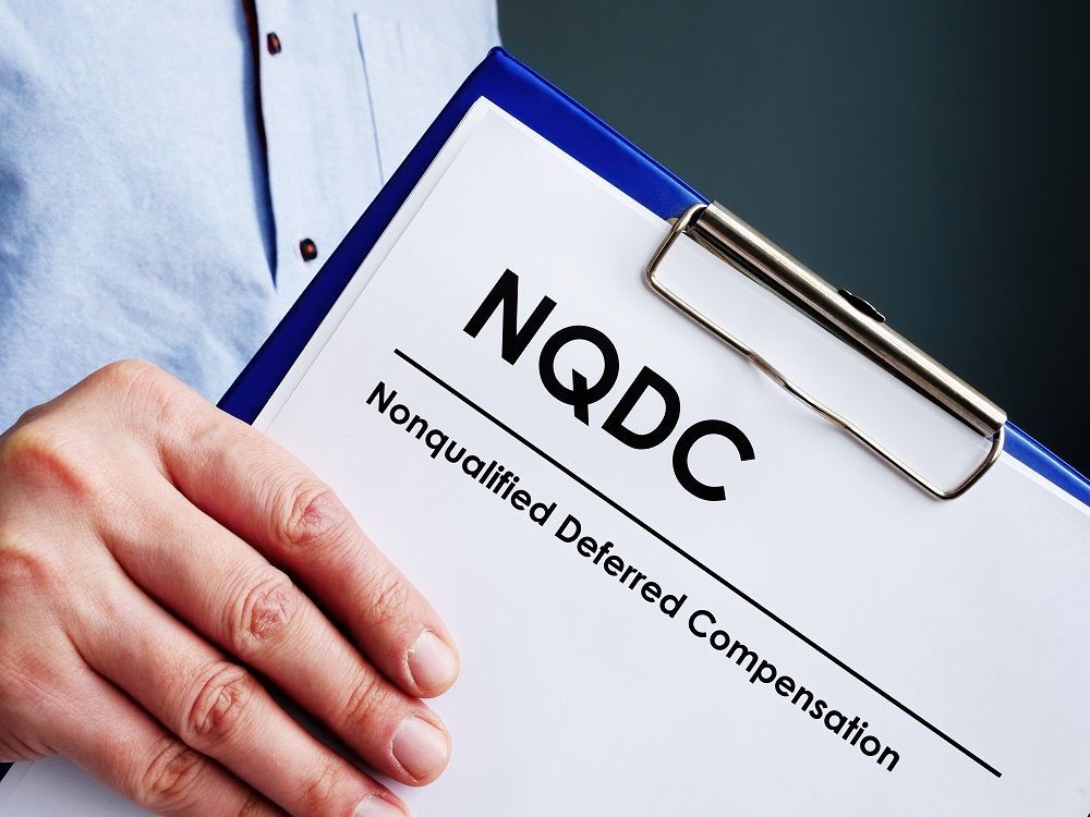 Compensación diferida no calificada (NQDC)